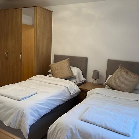 Detached Pet Friendly Cottage, 1 Parking Space NWI Zewnętrze zdjęcie